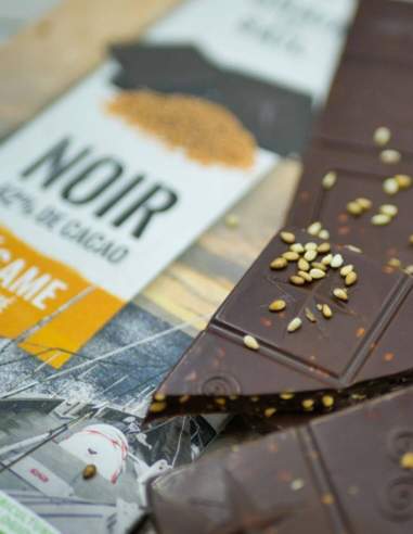Tablette chocolat noir et sésame torréfié - Grain de Sail