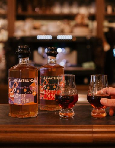 Rum mit weihnachtlichen Gewürzen - Rhum-Liebhaber