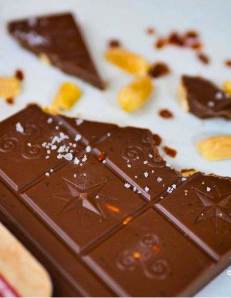 Tablette chocolat au lait, cacahuètes, caramel et fleur de sel - Grain de Sail