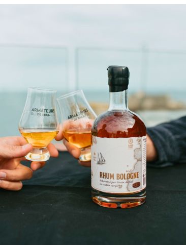 Rhum Bologne X Armateurs de Rhum X Grain de Sail – transporté à la voile